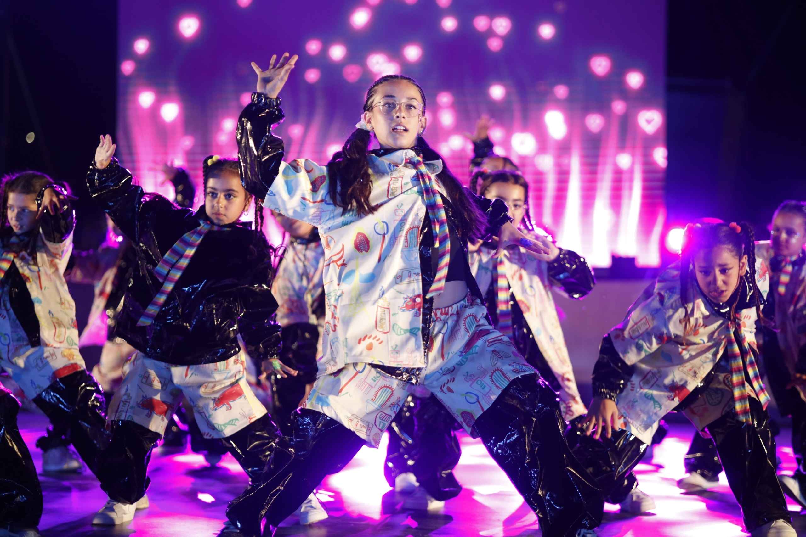 קריס קרוס בית ספר לריקוד באריאל